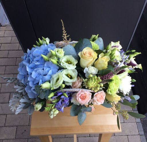 Цветы в Казани от цветочного магазина «Парижанка» радуют своих клиентов великолепным ассортиментом