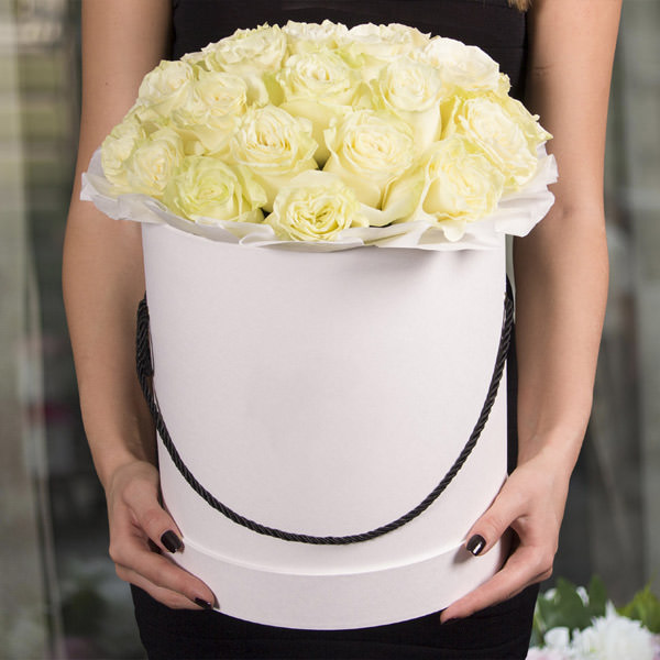 Ищите недорого цветы с доставкой – закажите композицию в интернет-магазине «Парижанка».