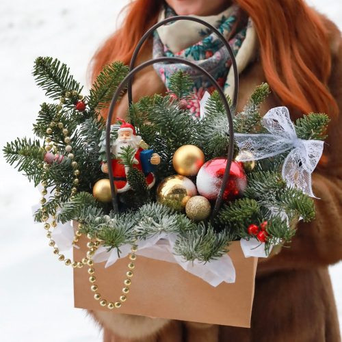 Рождественская композиция с елью