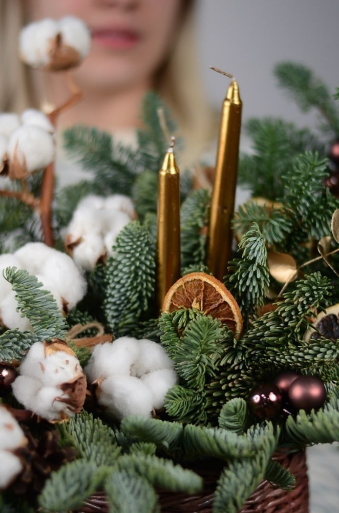 Праздничная композиция со свечами — изображение 2