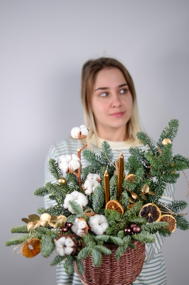 Праздничная композиция со свечами — изображение 5