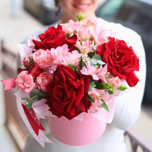 Стильная композиция с французскими розами