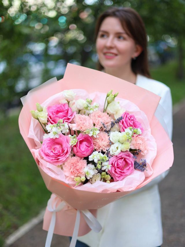 Букет с ажурной эустомой и ароматной маттиолой — изображение 2