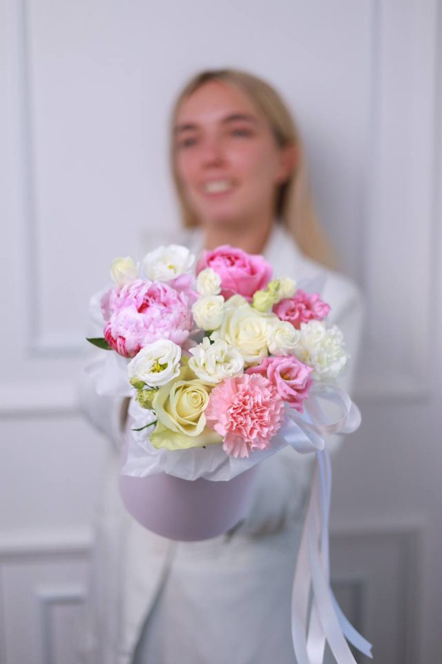 Композиция с пионом — изображение 2