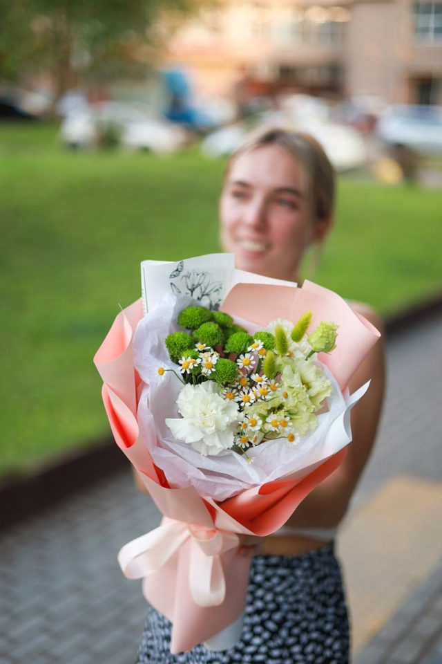 Чудесный букет с ромашками — изображение 2