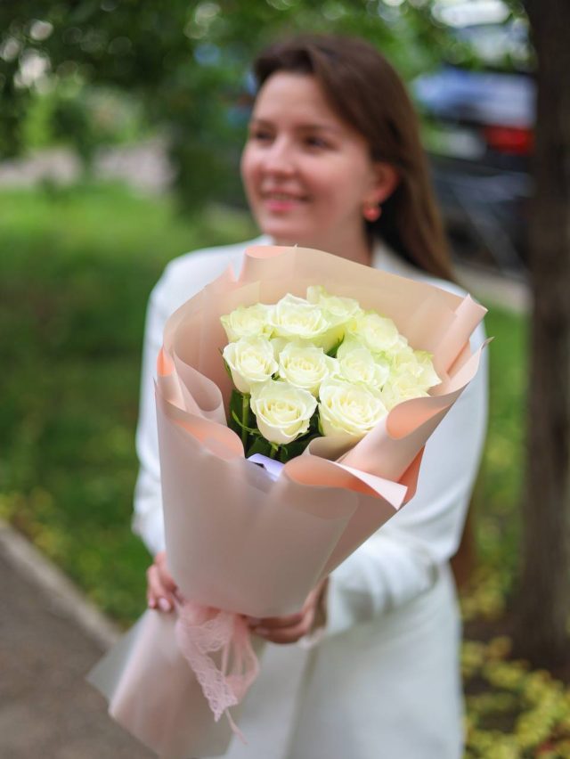 Букет из 11 роз — изображение 2
