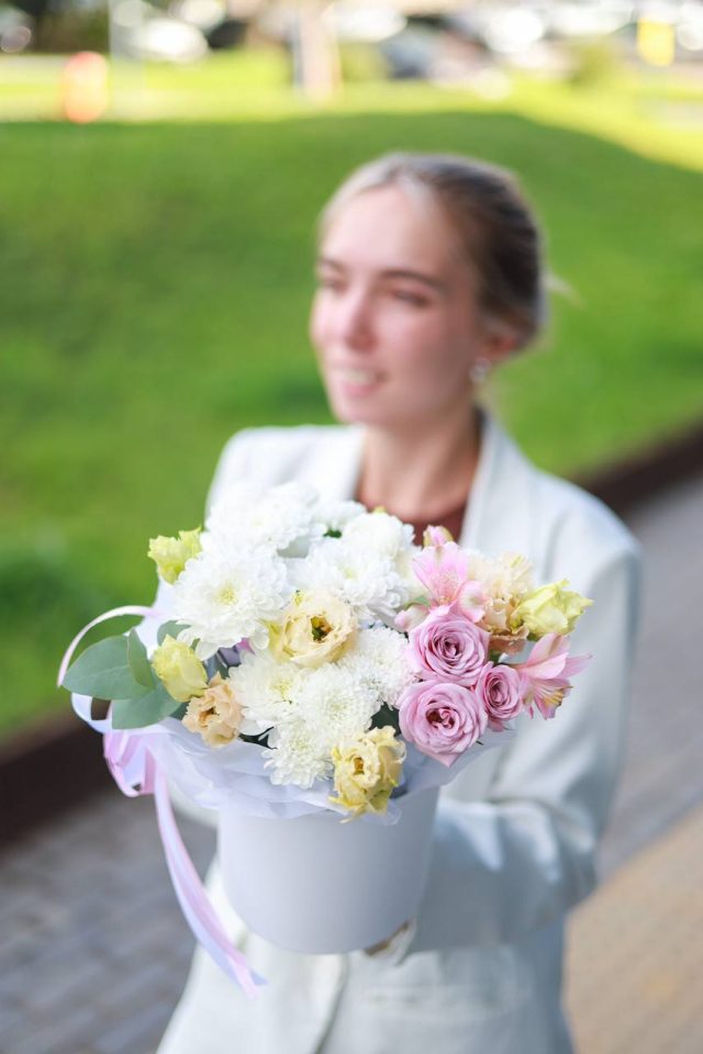 Нежная композиция с розами — изображение 2