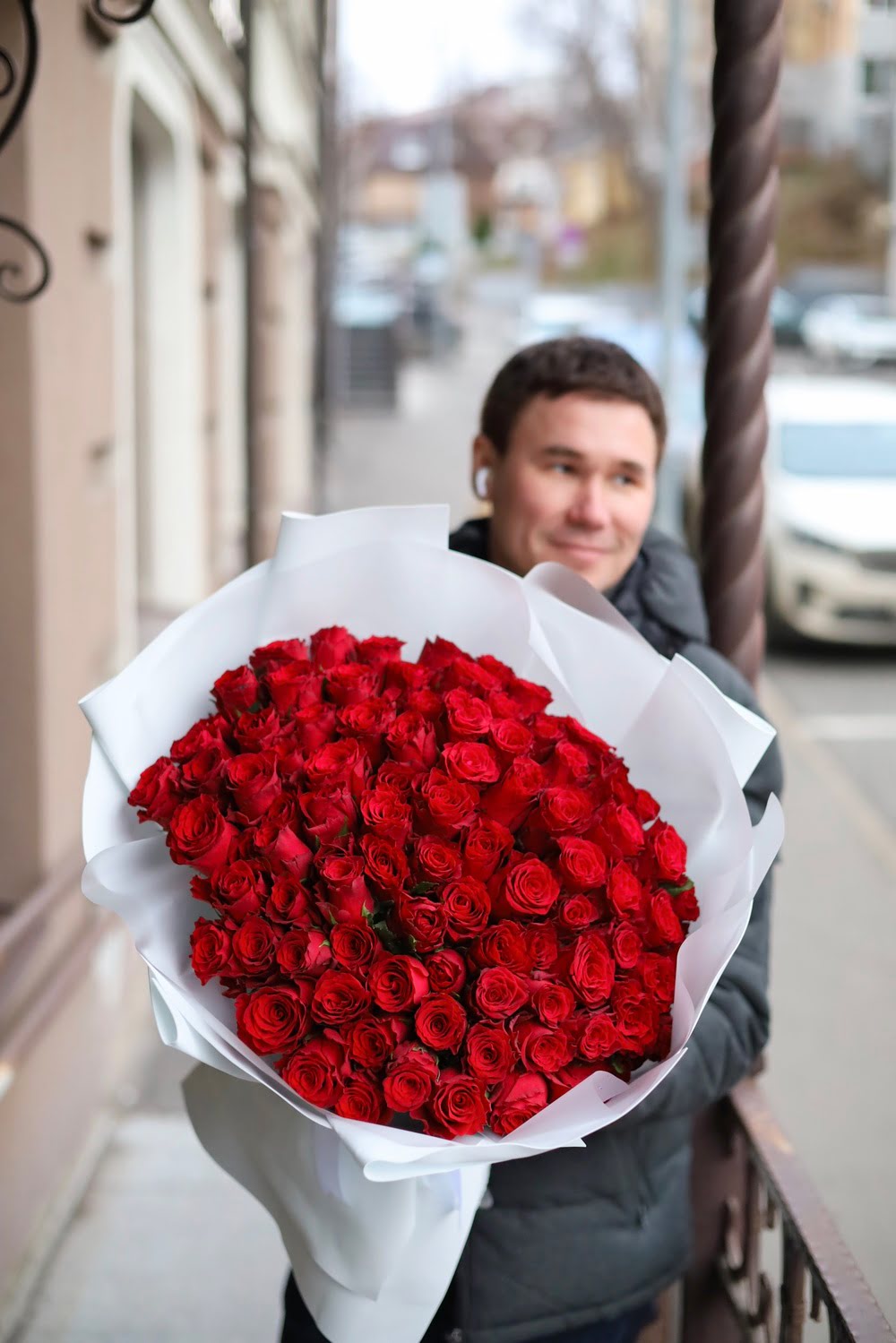 Роскошный букет красных роз (101) — изображение 2