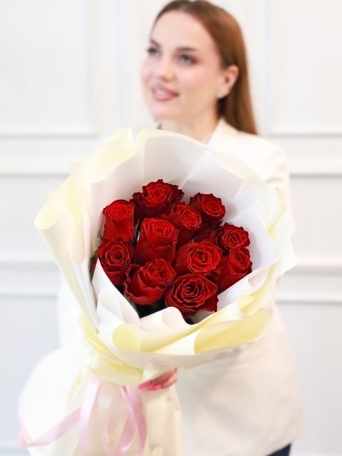 Букет из 11 красных роз