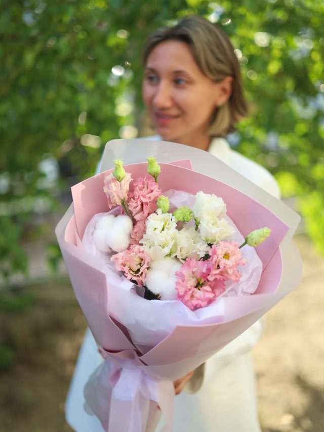 Ажурный букет в розовой гамме — изображение 2