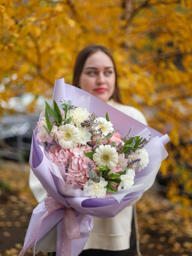 Лавандовый букет с пышной гортензией — изображение 2
