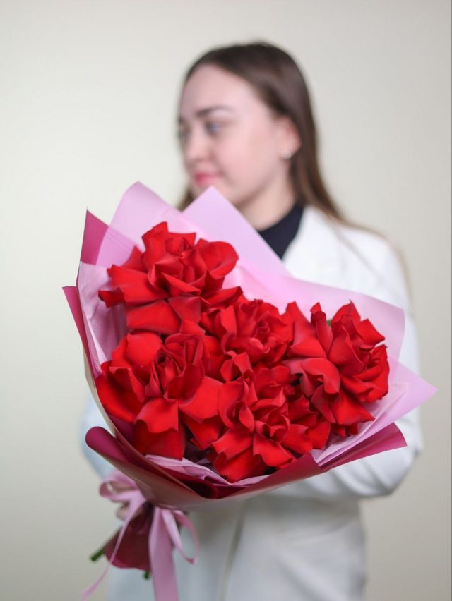 Букет ажурных роз — изображение 2