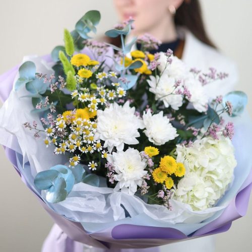 Воздушный букет с ароматной ромашкой