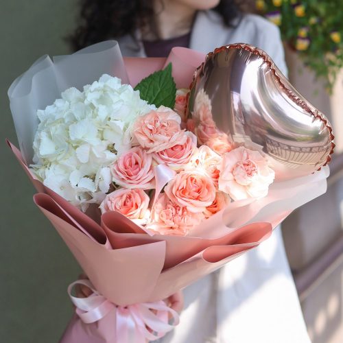 Персиковый букет с шаром