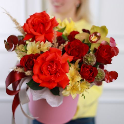 Осенняя композиция с орхидеями