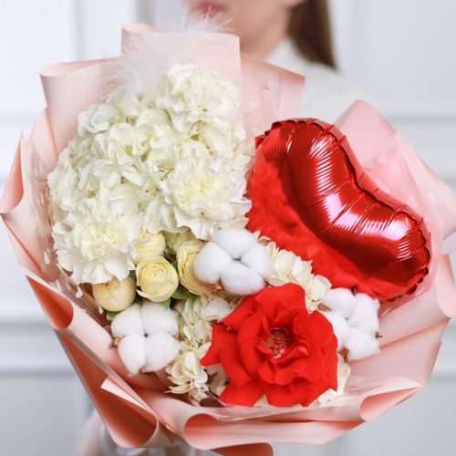 Прекрасный букет с французской розой