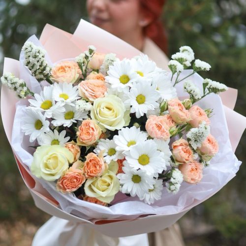 Букет стойкой хризантемы