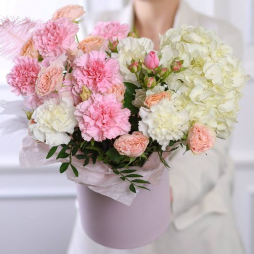 Очаровательная композиция с гортензией