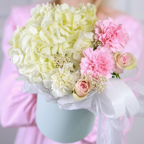 Нежная композиция цветов