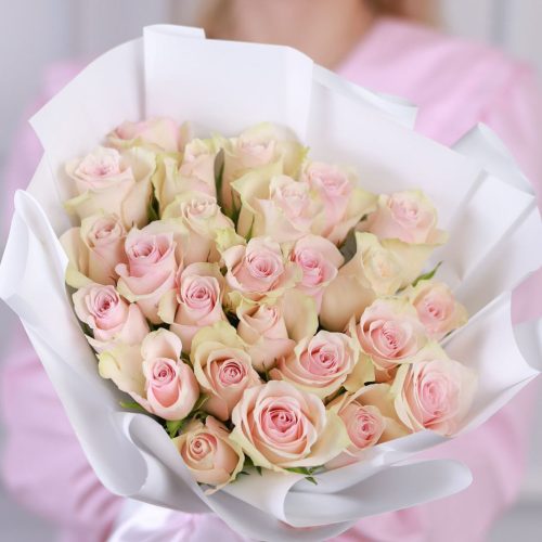 Букет очаровательных роз