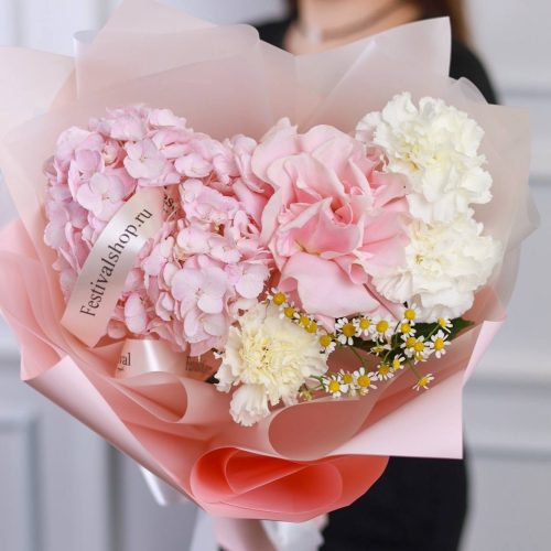 Нежный букет с ароматными ромашками