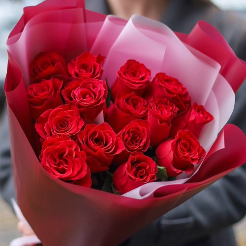 Букет стойких роз