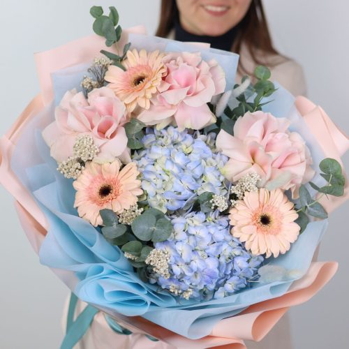 Потрясающий букет с крупными герберами