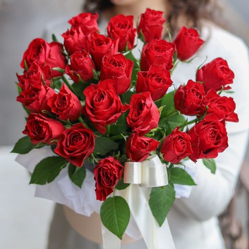 Композиция потрясающих роз