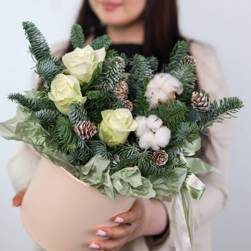 Зимняя композиция с воздушным хлопком