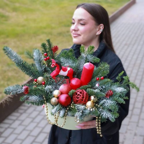 Новогодняя композиция со свечой