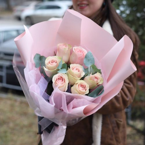 Милый букет эквадорских роз