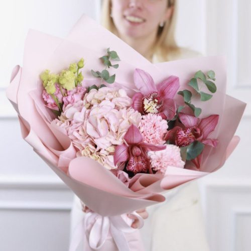 Нежный букет в розовой гамме