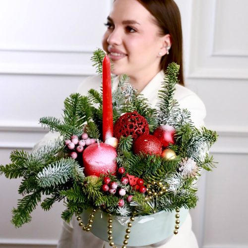 Праздничная композиция со свечами