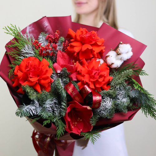 Шикарный букет с экзотическим амариллисом