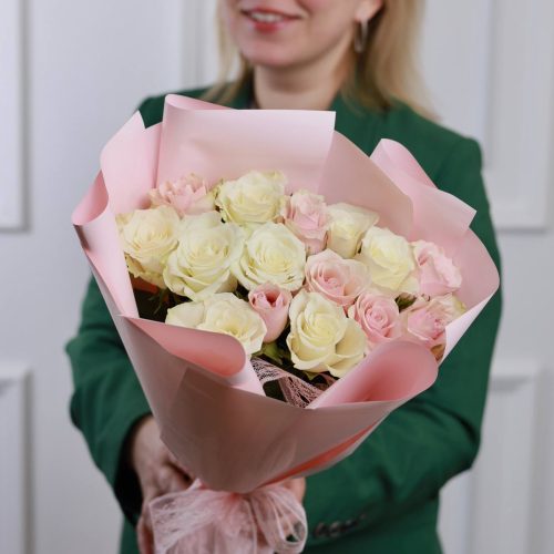 Нежный букет роз