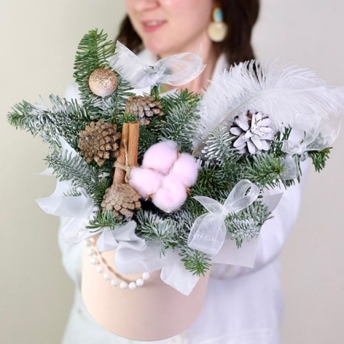 Зимняя композиция с хлопком