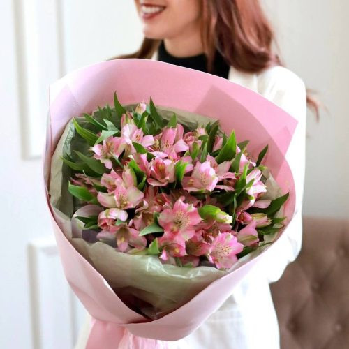 Букет нежных альстромерий