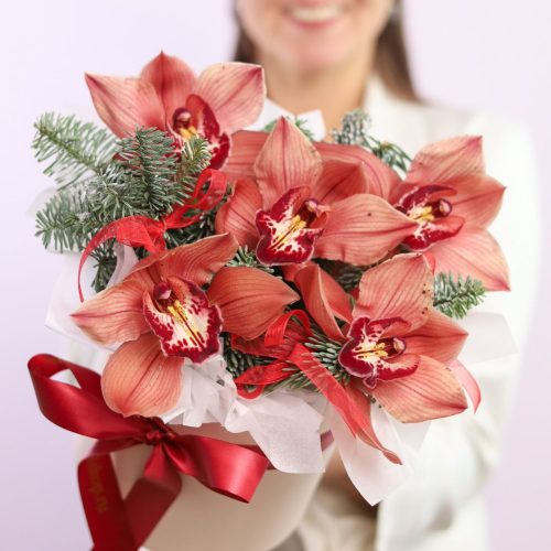 Композиция с экзотической орхидеей