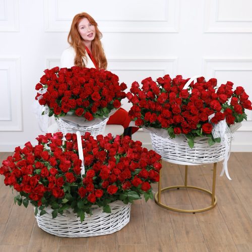 Роскошный сет изысканных красных роз