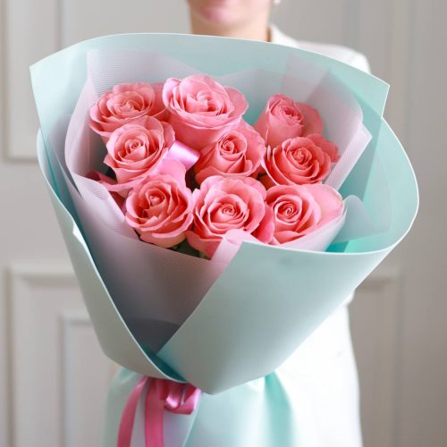 Очаровательный букет розовых роз