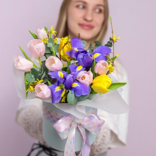 Обворожительная композиция с ирисами